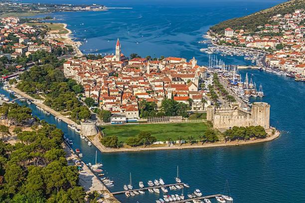 Apartment Kvesic Trogir Zewnętrze zdjęcie